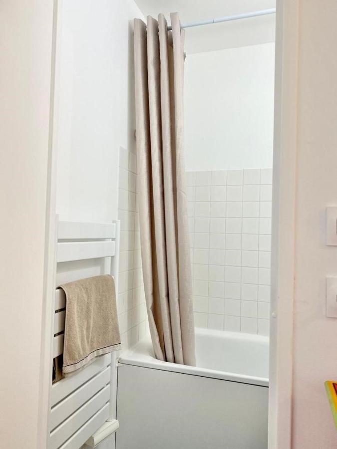 Appartement Elegant Avec Vue Sur Le Port Saint-Martin-de-Ré Екстериор снимка