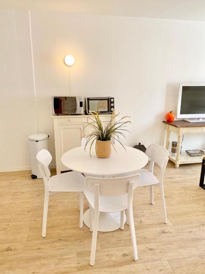 Appartement Elegant Avec Vue Sur Le Port Saint-Martin-de-Ré Екстериор снимка